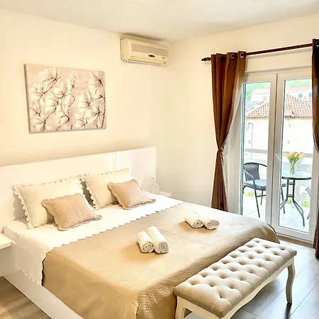 Apartment Zorka *